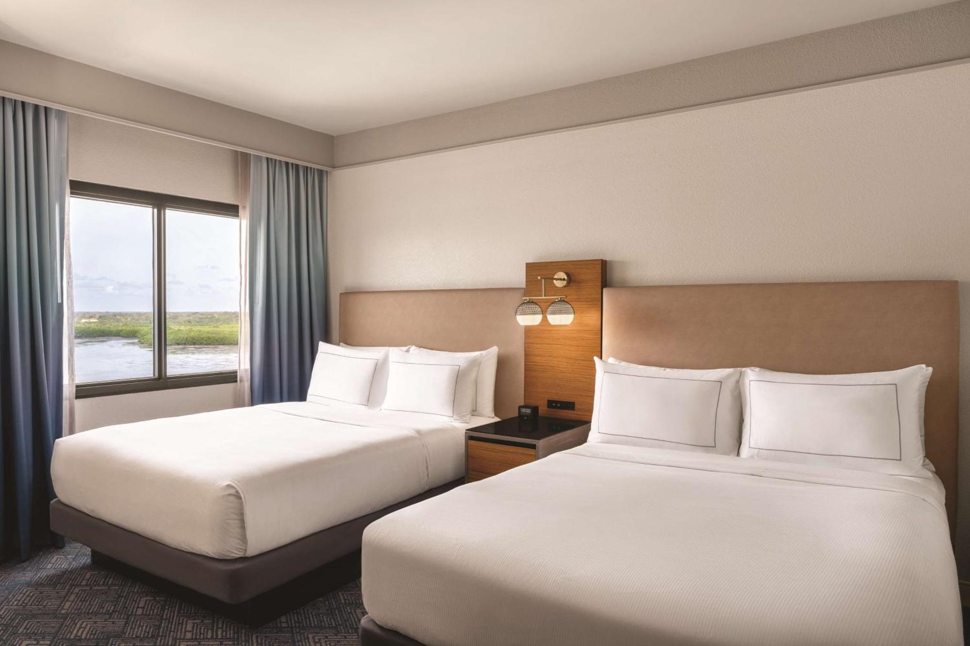Hotel Doubletree By Hilton Tampa Rocky Point Waterfront Zewnętrze zdjęcie